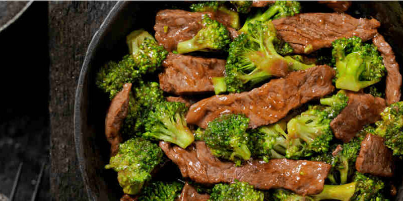 Prazene_govedina_z_brokolijem Pražena govedina z brokolijem Vita BAROS recept